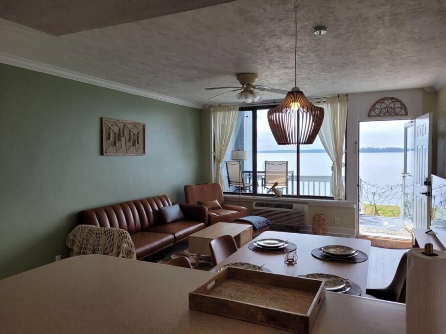Romantic Getaway Bayside Panacea Exterior photo